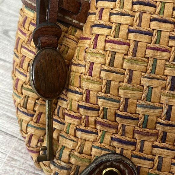 Fossil Vintage Straw and Leather Shoulder Bag - Picture 3 of 16